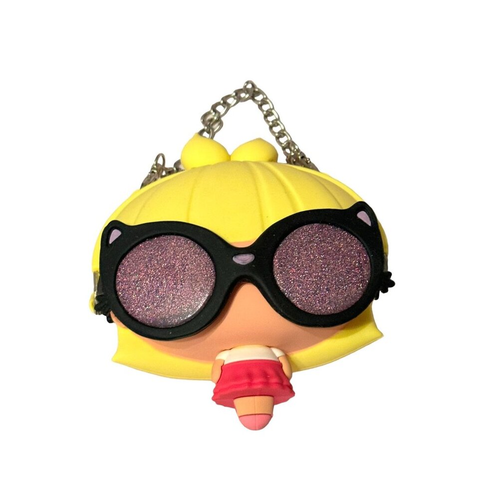 MGA Entertainment What's in My Purse Surprise Miss Pawsitive Doll Purse